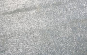 Howden Le Wear laminate fibreglass or shingles?